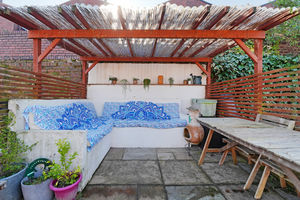 Upper Valley Road